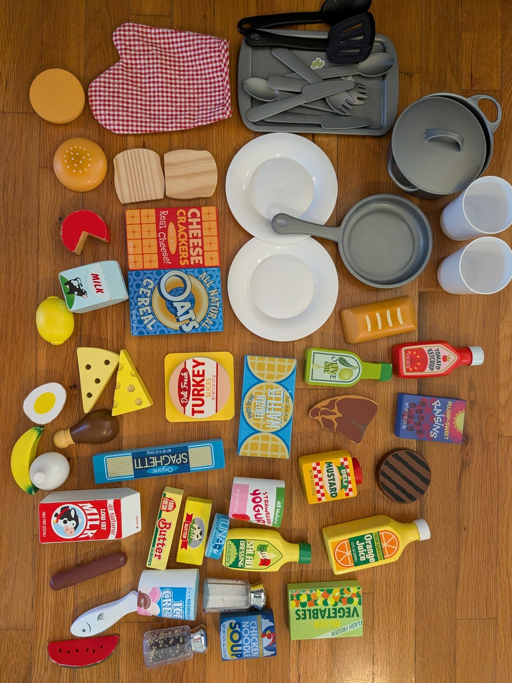 Melissa Doug Wooden Play Kitchen Pretend Cookware and Food Accessories